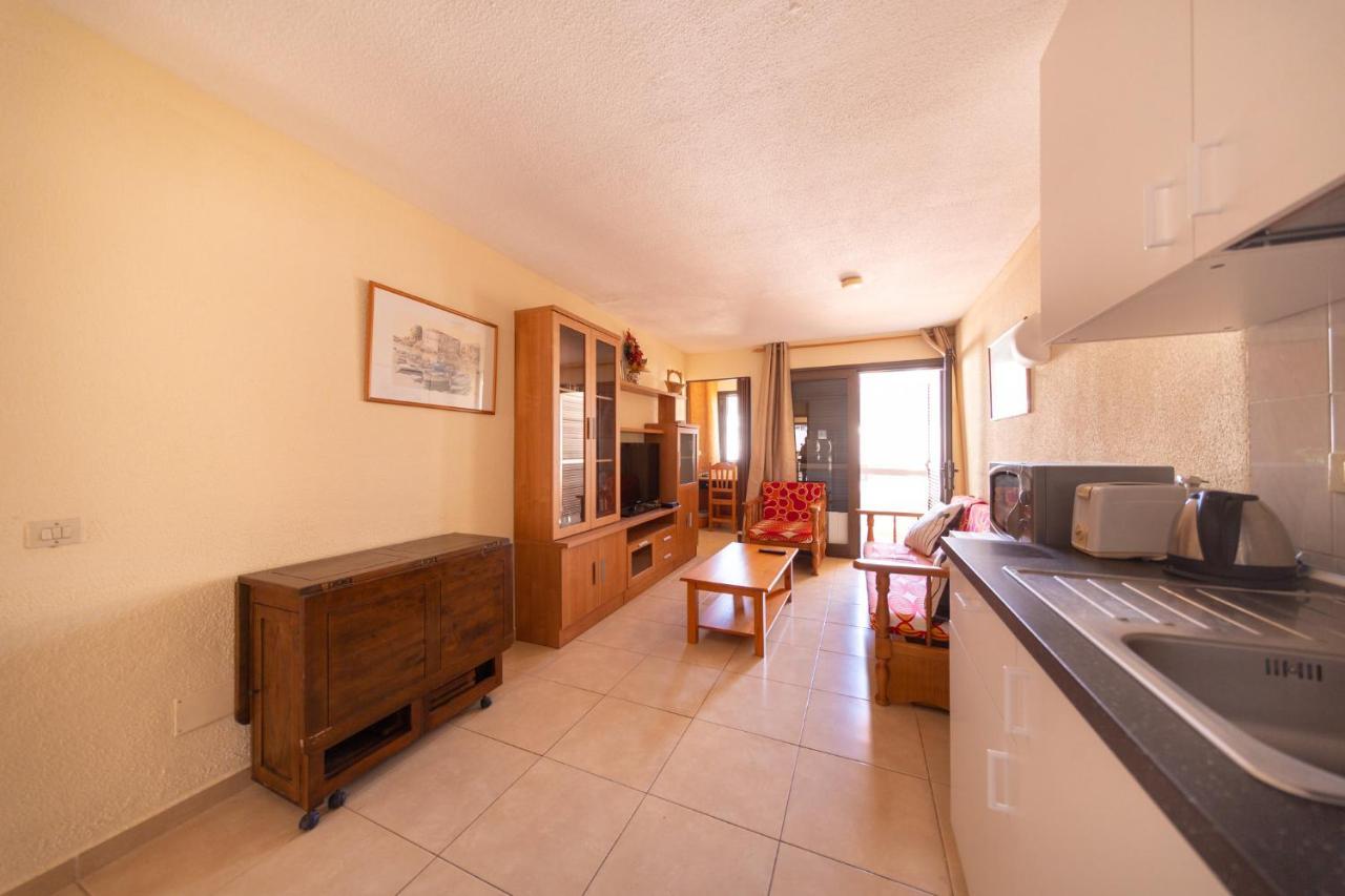 Apartamento En Sur Y Sol Los Cristianos Los Cristianos  Exterior photo